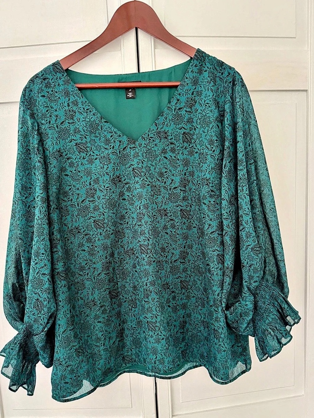Halogen Abstract Ruffle Sleeve Blouse in Green XL